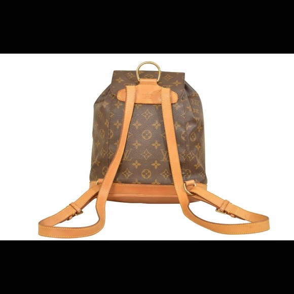 I don’t wear it! It needs a loving home - Picture 2 of 10